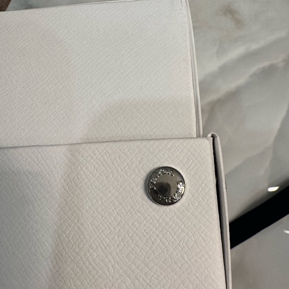 Prada Box, Prada Elastic Band - Picture 7 of 11